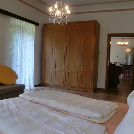 Dellach im Drautal Garten- & Loggia-Appartement Herrenhaus מראה חיצוני תמונה