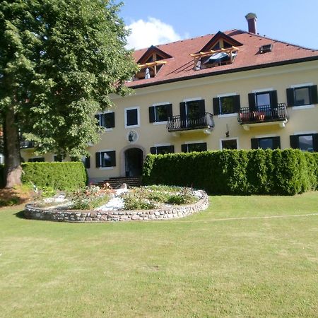 Dellach im Drautal Garten- & Loggia-Appartement Herrenhaus מראה חיצוני תמונה