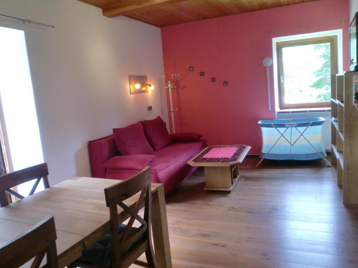 Dellach im Drautal Garten- & Loggia-Appartement Herrenhaus מראה חיצוני תמונה