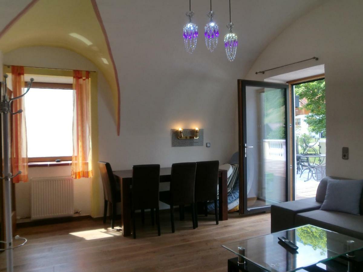 Dellach im Drautal Garten- & Loggia-Appartement Herrenhaus מראה חיצוני תמונה