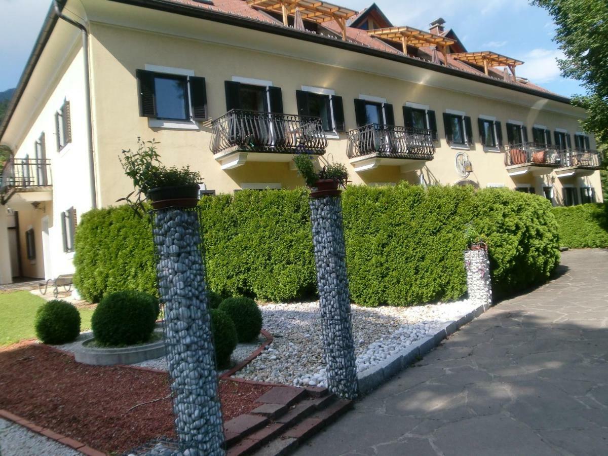 Dellach im Drautal Garten- & Loggia-Appartement Herrenhaus מראה חיצוני תמונה