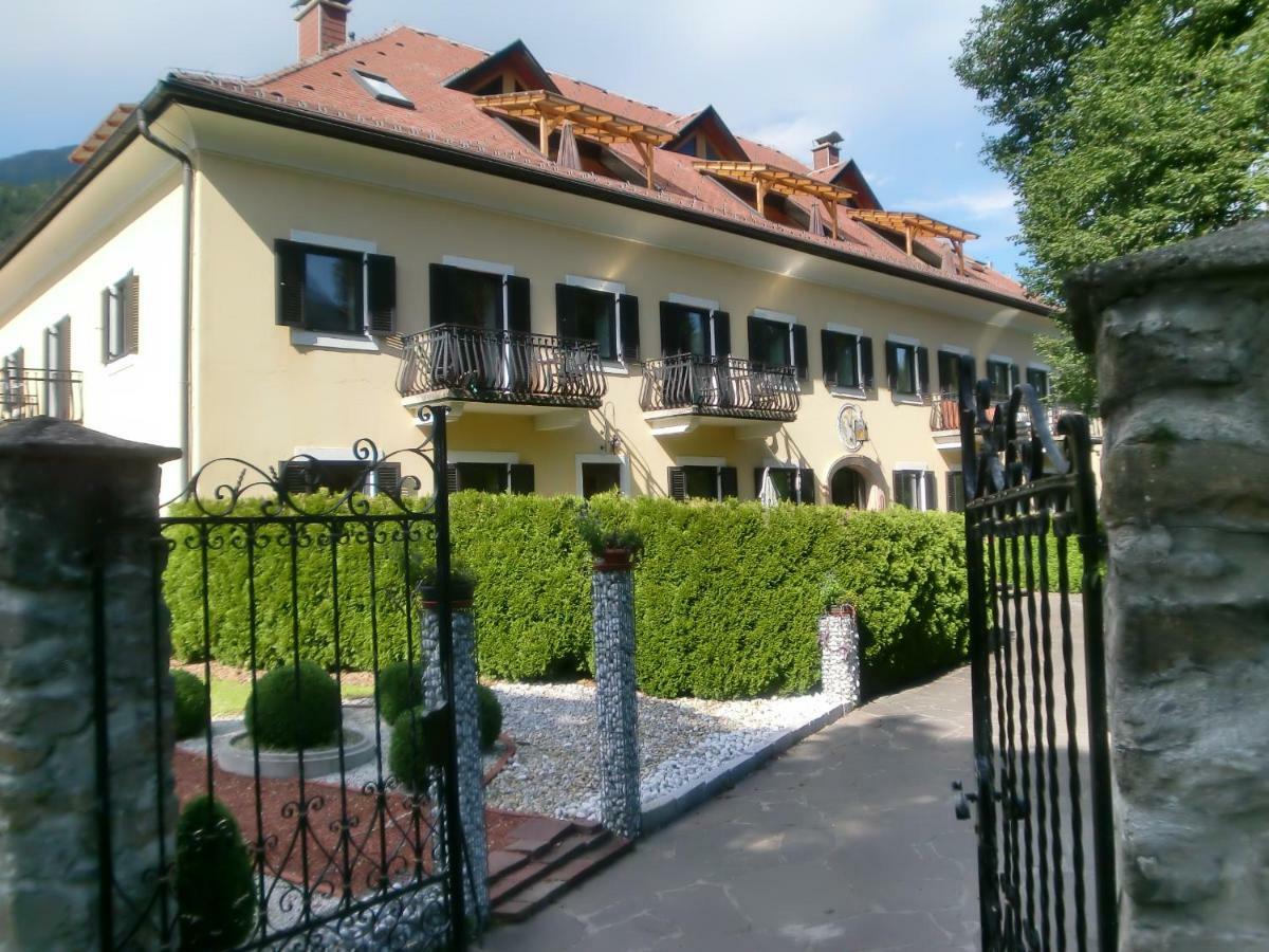 Dellach im Drautal Garten- & Loggia-Appartement Herrenhaus מראה חיצוני תמונה
