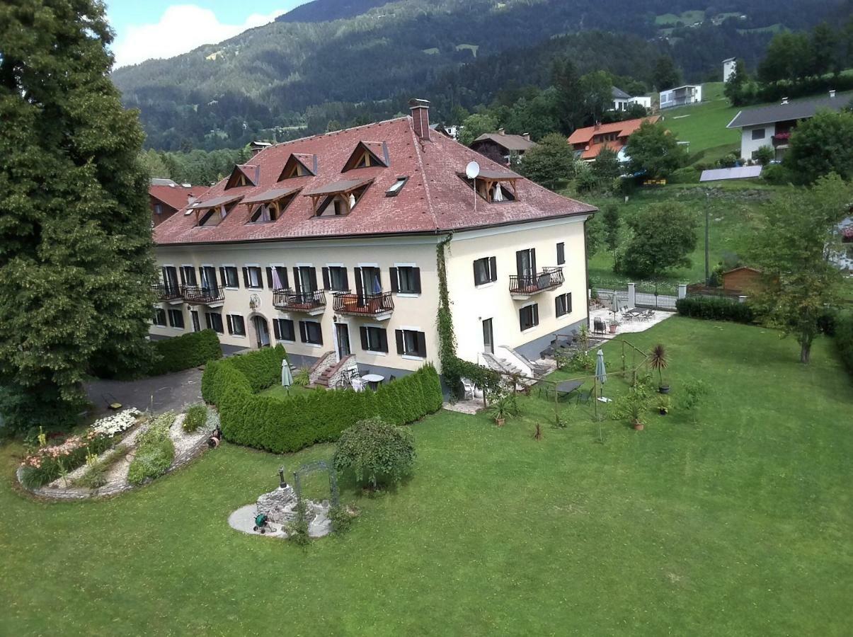 Dellach im Drautal Garten- & Loggia-Appartement Herrenhaus מראה חיצוני תמונה