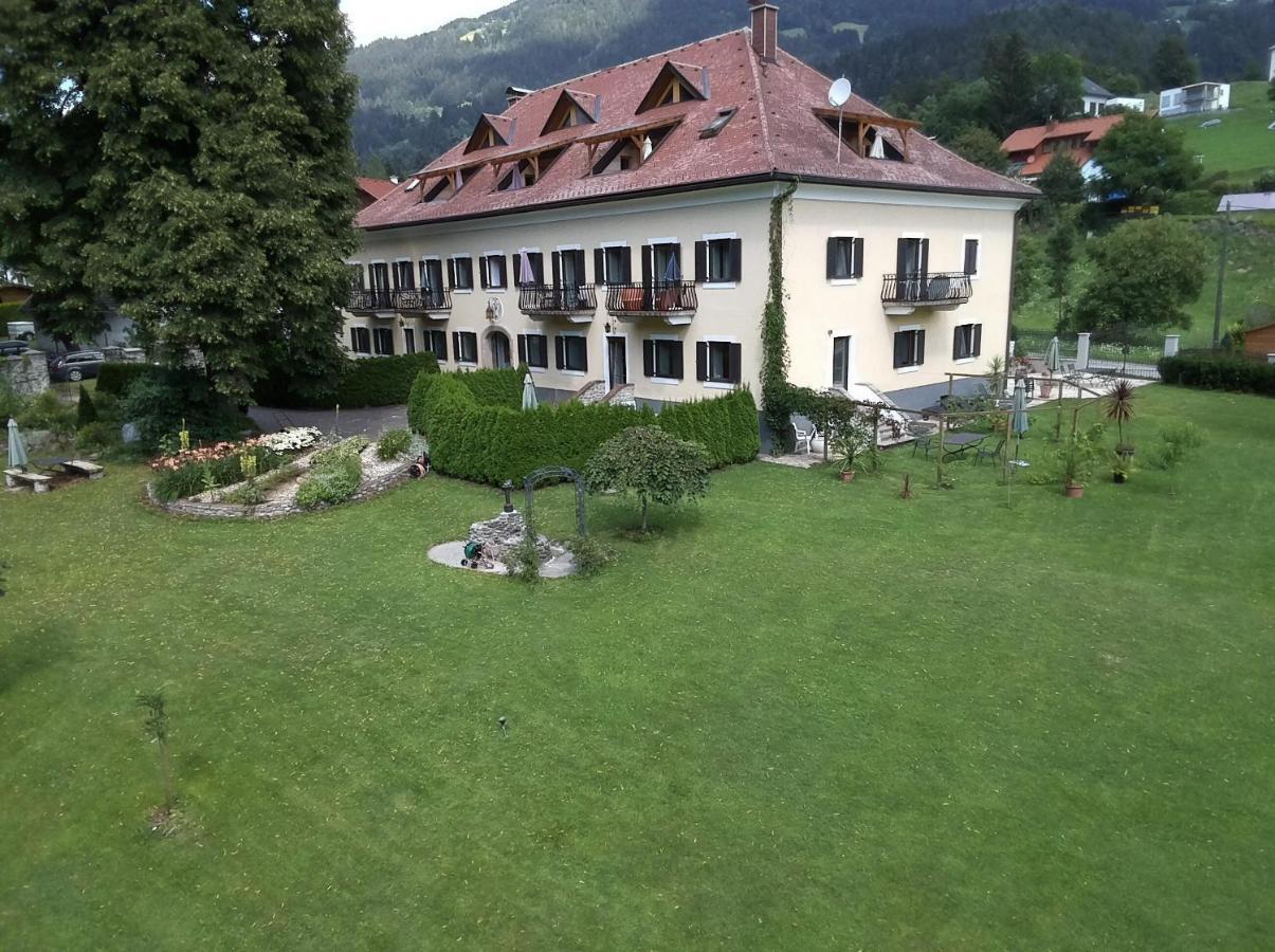 Dellach im Drautal Garten- & Loggia-Appartement Herrenhaus מראה חיצוני תמונה