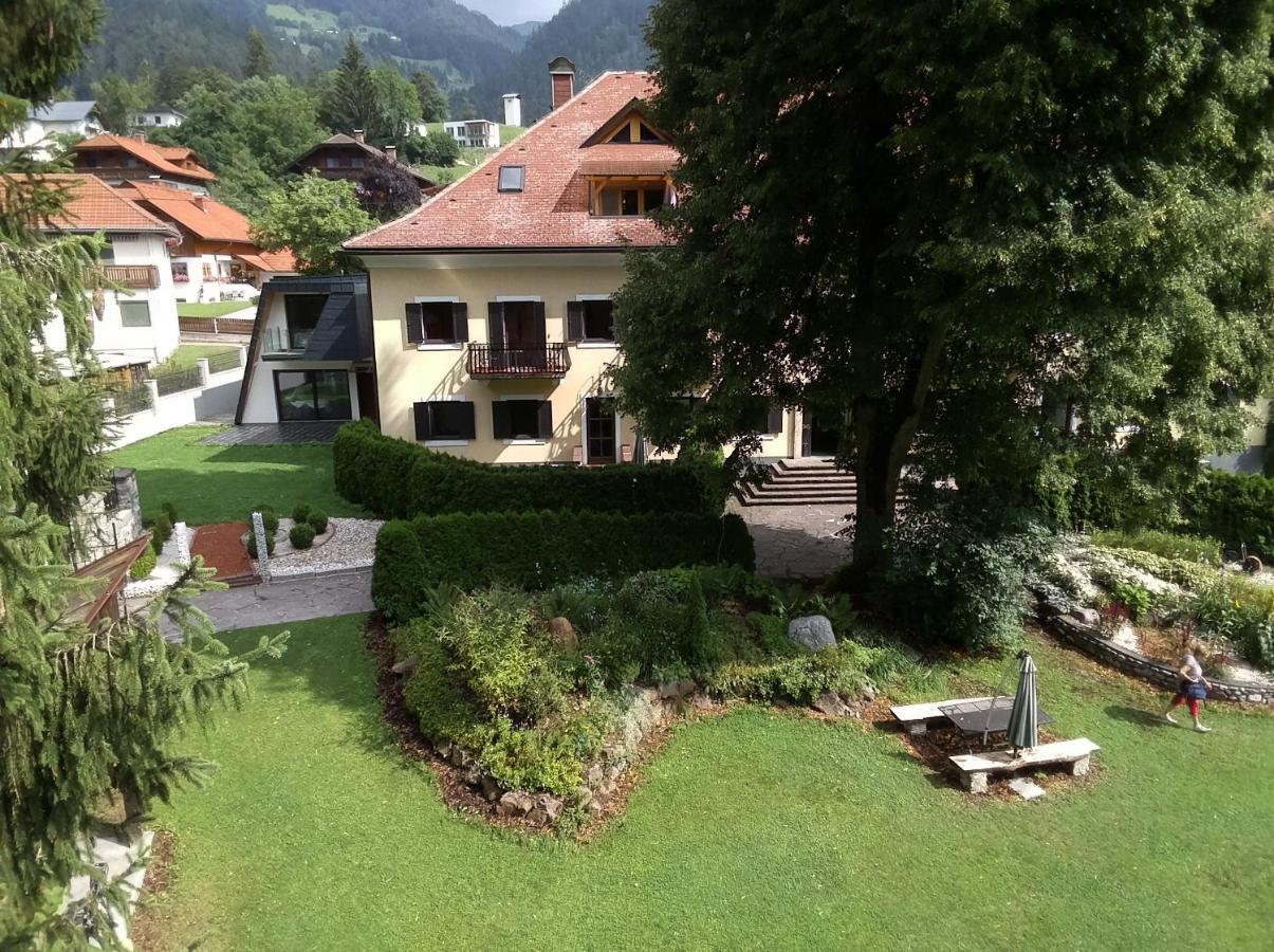 Dellach im Drautal Garten- & Loggia-Appartement Herrenhaus מראה חיצוני תמונה
