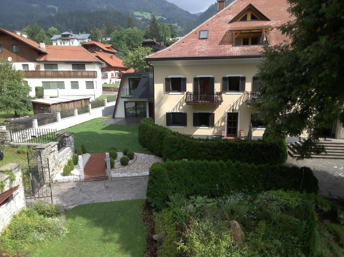 Dellach im Drautal Garten- & Loggia-Appartement Herrenhaus מראה חיצוני תמונה